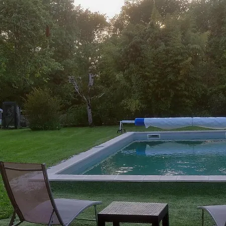 Bed & Breakfast Dans Maison De Caractere Au Calme
